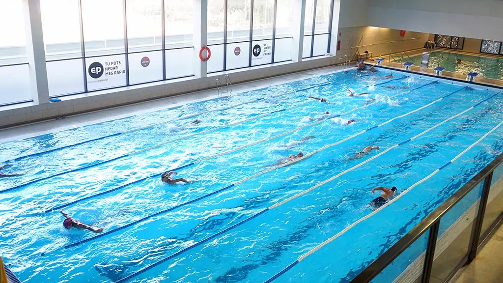 cem jupiter piscina natació sant martí